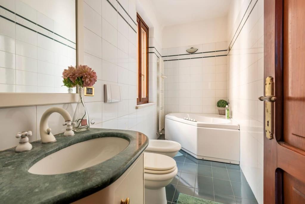 Apartment Under The Basilica Of Sant'Andrea Mantova Ngoại thất bức ảnh